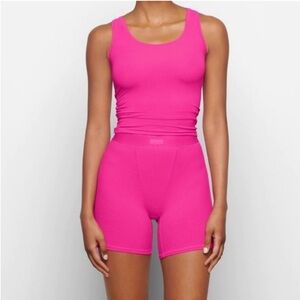 Skims rib boxer-rare  Hot pink XS. Brand new with tags.